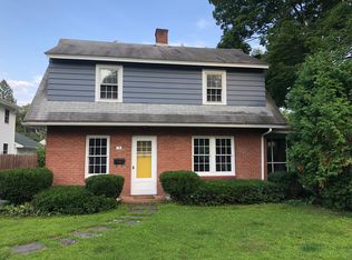 75 S Parsonage St, Rhinebeck, NY 12572