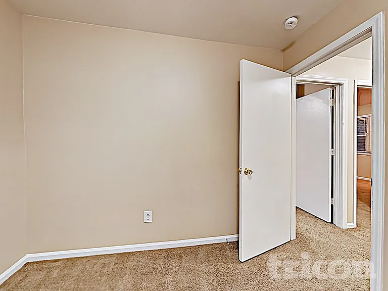 6311 Coach Hill Ln — Photo 13