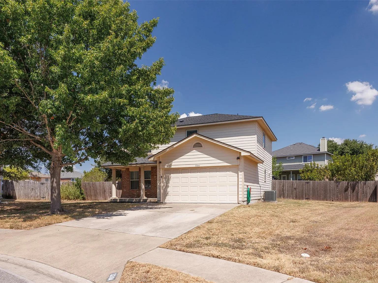 3 bed, 2.5 bath, 1746 sqft, $1,995 — Photo 1