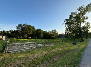 W Plum St, Collinsville, OK 74021