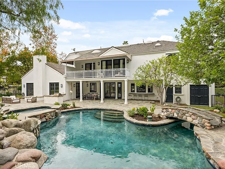 4550 Encino Ave — Photo 26