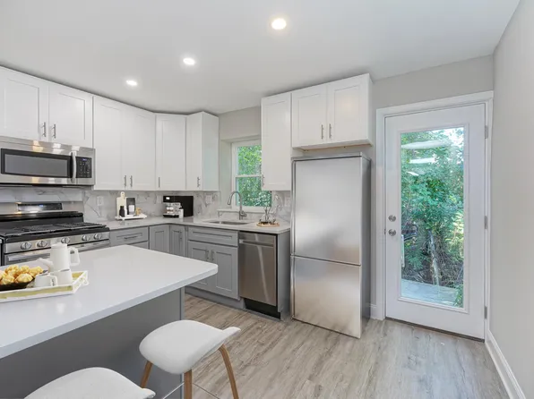 1416 S Fallon St, Philadelphia, PA 19143