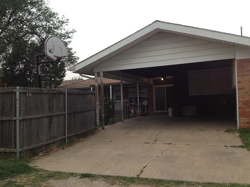 2nd image of 3400 Linda Dr