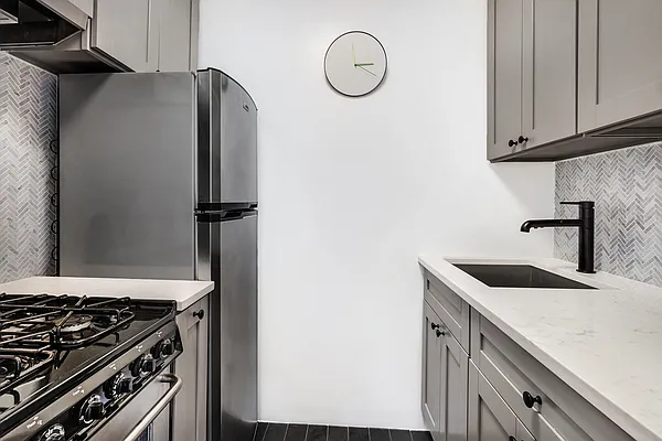 Sold by Compass | media 8