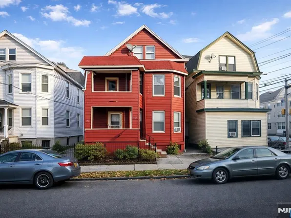 87 Rosa Parks Blvd, Paterson, NJ 07501