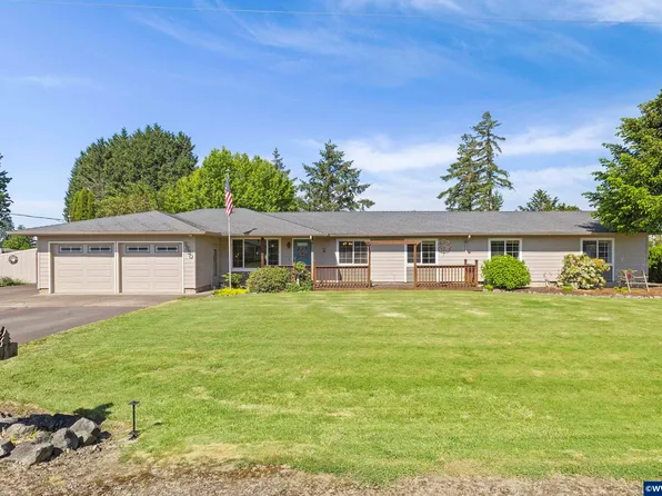 2920 Clover St NE, Albany, OR 97322