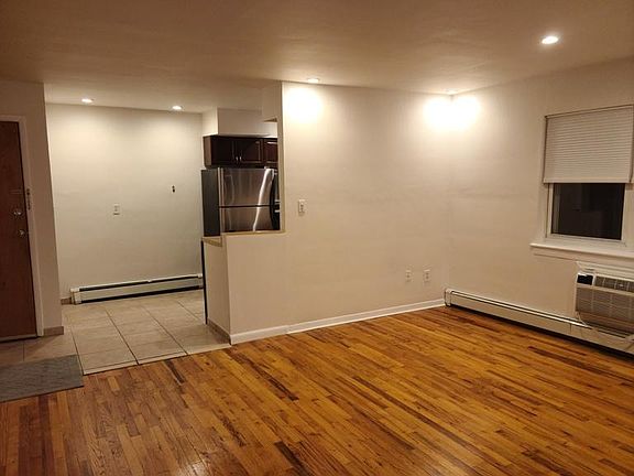 3rd image of 511 Franklin Ave #U-c8-19