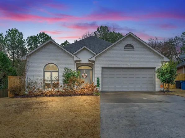 1217 Ivy Brook Cir, Homewood, AL 35209