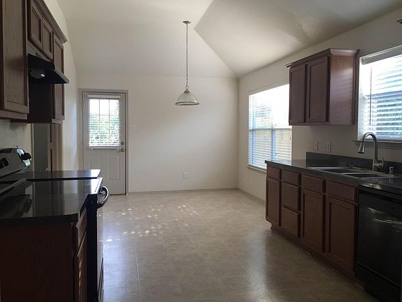 Large Kitchen with Dining Area