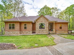 135 Boulder Ridge Dr, Denton, NC 27239