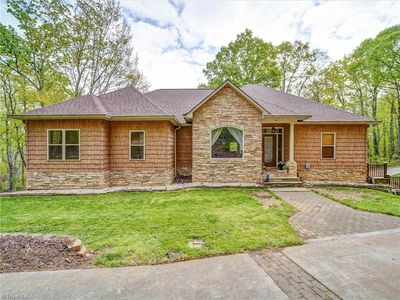 135 Boulder Ridge Dr, Denton, NC, 27239
