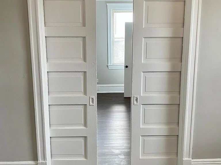 Chelsea Manor — Photo 34