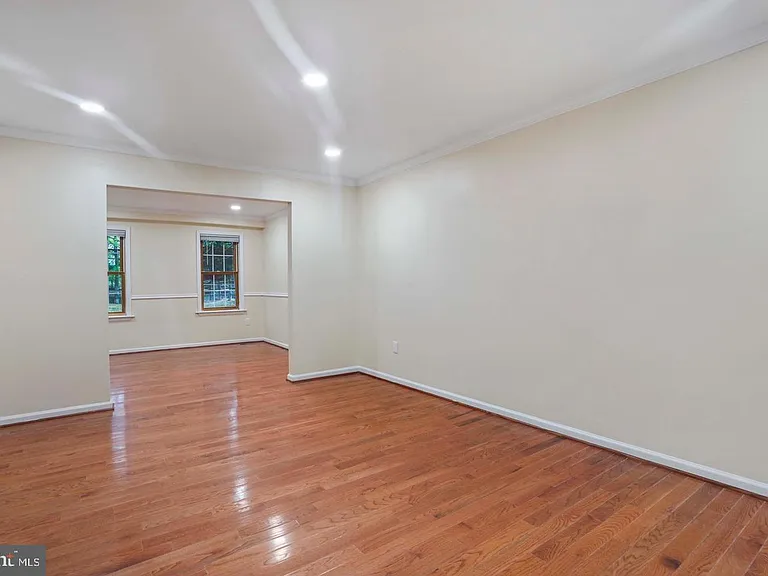 5105 Pheasant Ridge Rd — Photo 15
