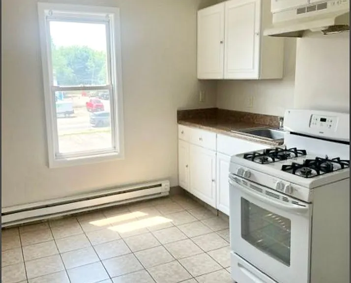 168 Whitehall Street — Photo 2