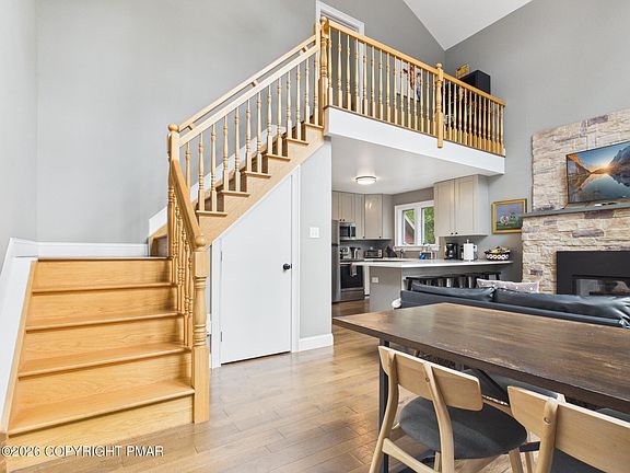 3rd image of 312 Outer Dr