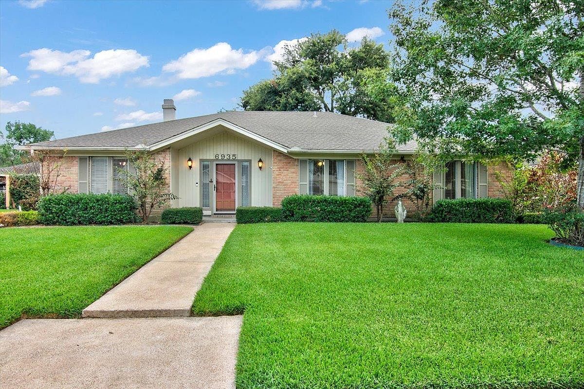 6935 Burlington Dr Beaumont TX 77706 Zillow