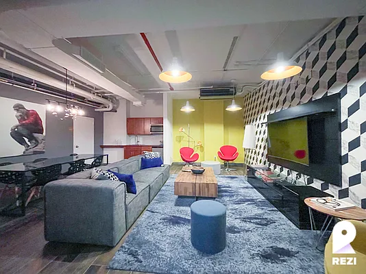 Rented by REZI | media 38