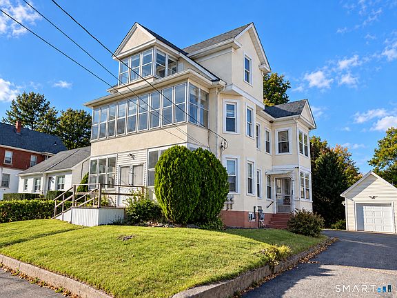 2nd image of 60 Roosevelt Ave #1