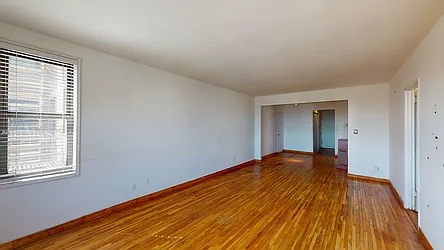 Sold by Diamond Real, Inc.