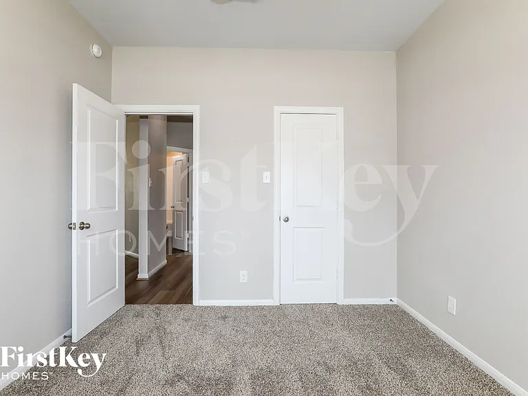 811 Steam Ridge Ln — Photo 13