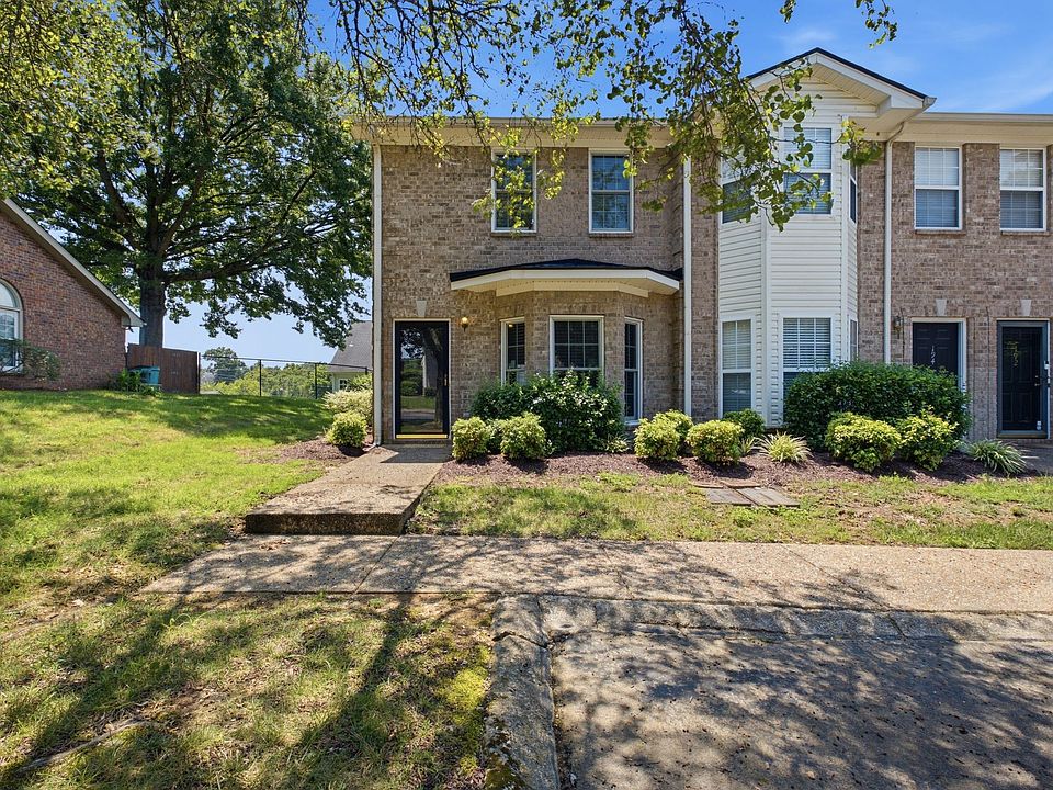 1st image of 196 Lakebrink Dr