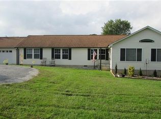 11 N Marjorie Ln, Hendersonville, NC 28792