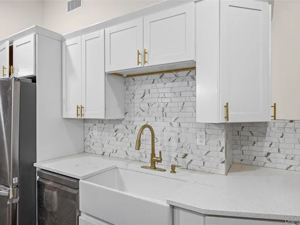 7 Pomper Drive, East Northport, NY 11731