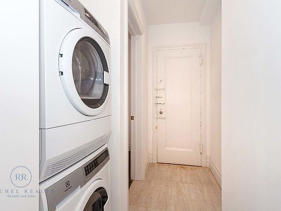5th image of 110 W 96th St APT 9A
