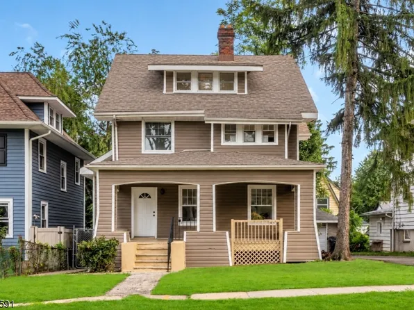 60 Fulton St, East Orange City, NJ 07017