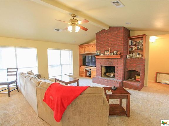 5th image of 109 W Creek Dr
