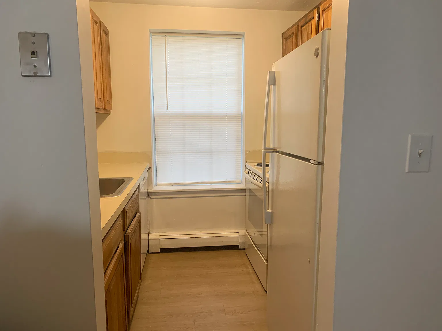 1 bed, 600 sqft, $1,300 — Photo 2