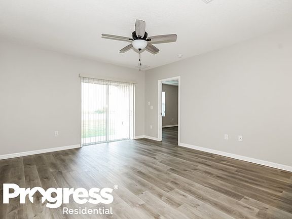 3rd image of 11131 Leland Groves Dr