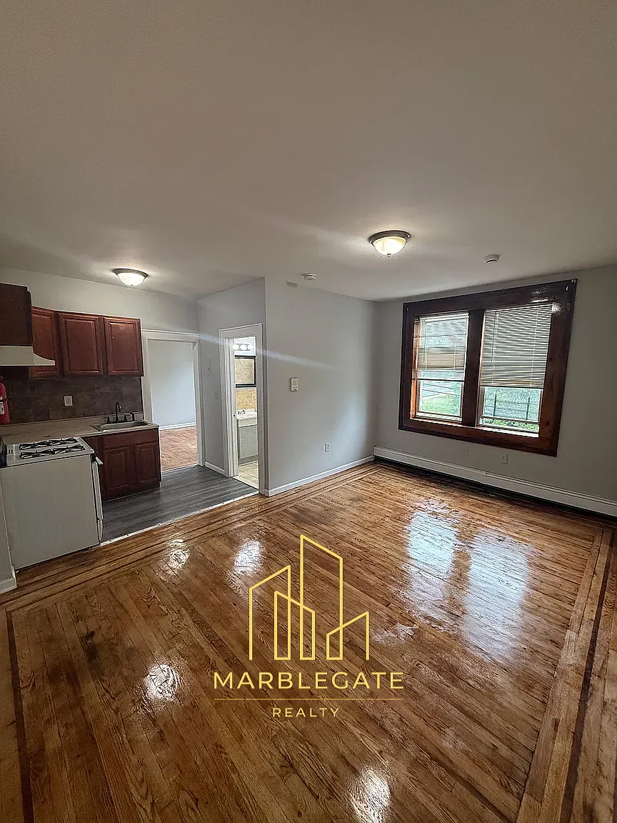 1 bed, 650 sqft, $1,600 — Photo 4