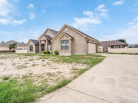 4th image of 302 Echo Valley Dr