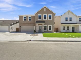 432 University Drive, Lemoore, CA 93245