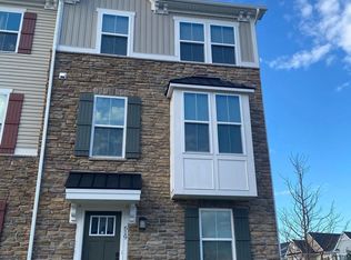 619 Holywell Dr, Malvern, PA 19355