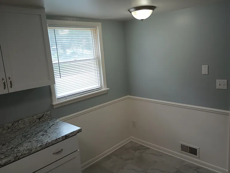 1204 Westmoreland Ave — Photo 5