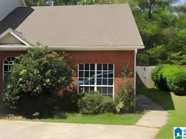 209 Cambrian Ridge Trl, Pelham, AL 35124