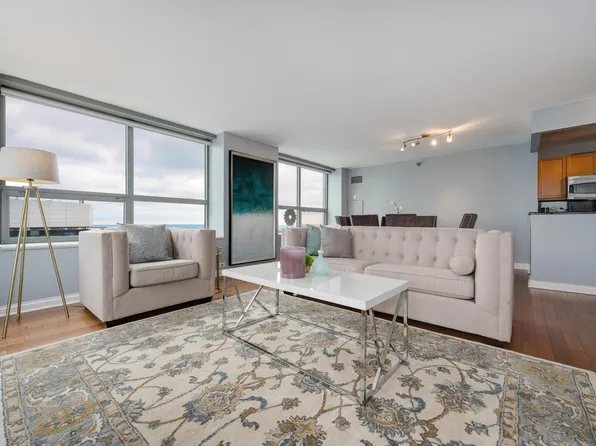 474 N Lake Shore Dr, Chicago, IL