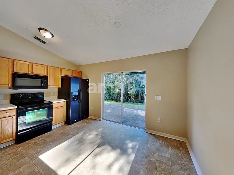 30208 Birdhouse Dr — Photo 4