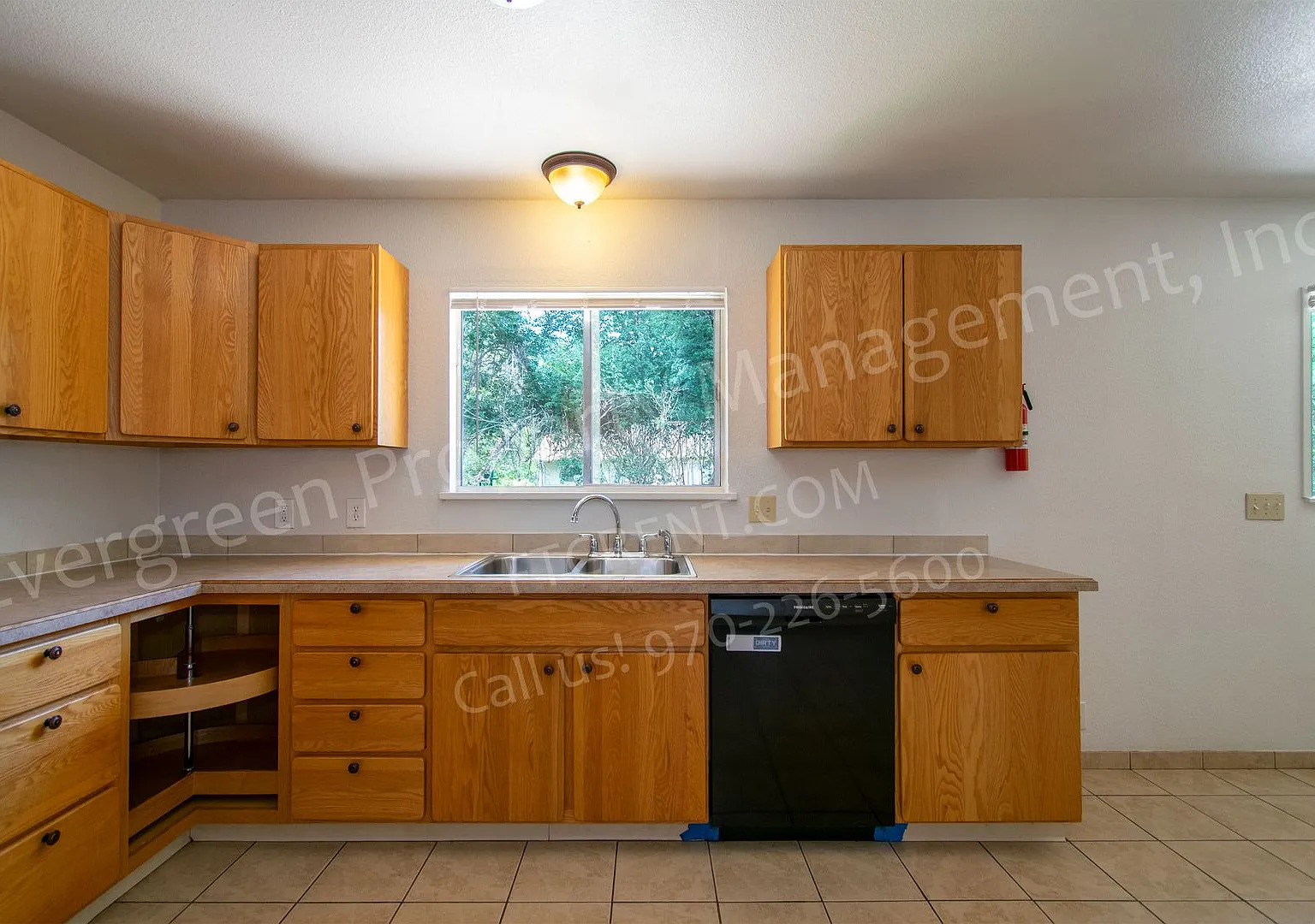 J-02 — Photo 4