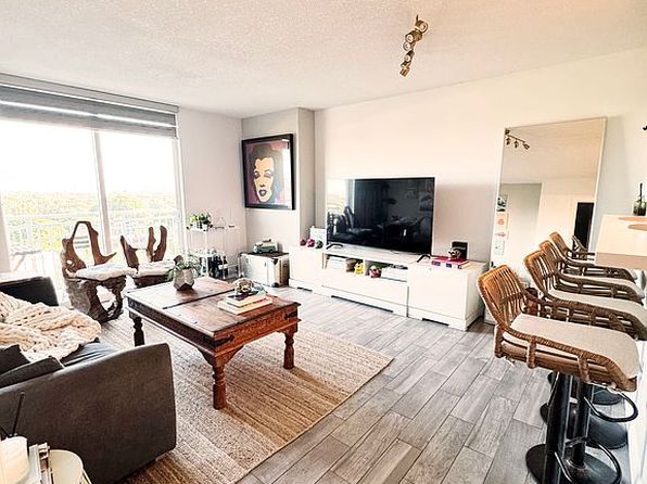 3000 Coral Way APT 703