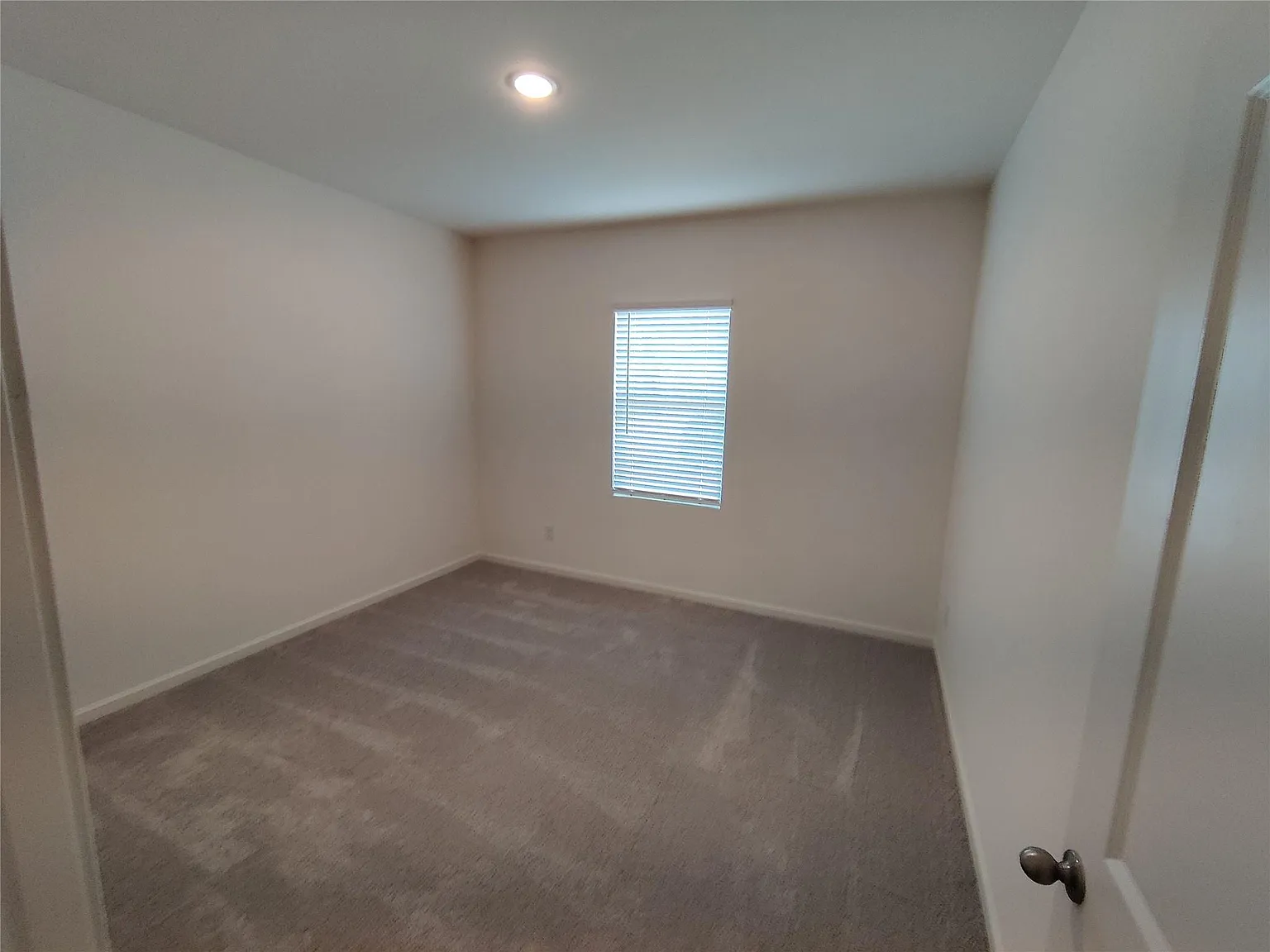 10356 Holycross Ln — Photo 4
