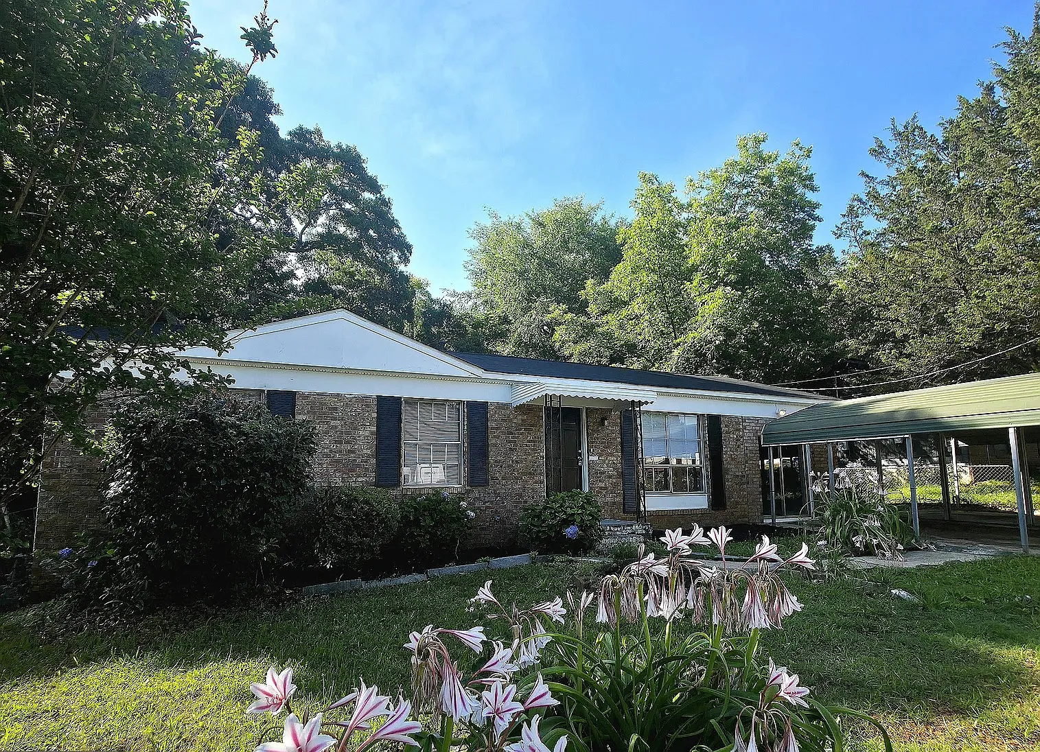 4 bed, 1300 sqft, $600 — Photo 1