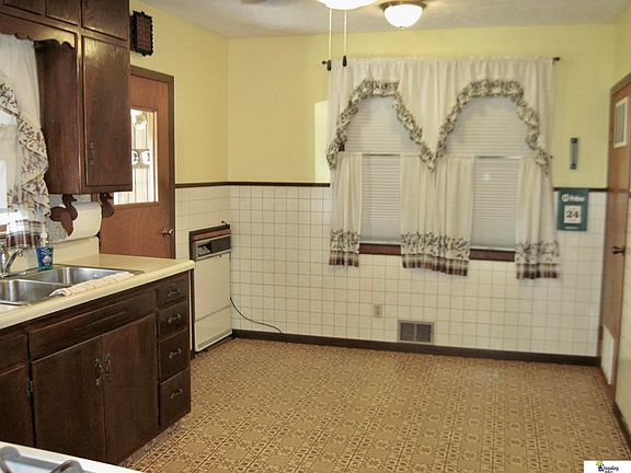 4th image of 5424 S 48th Ave