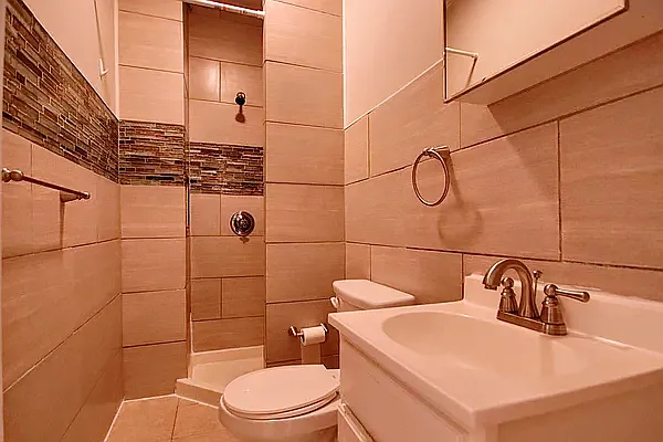 Rented by REAL New York | media 11