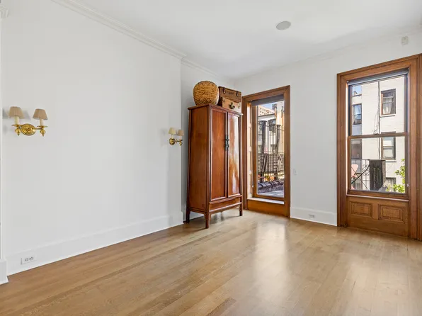 37 West 87th Street image 7 of 16