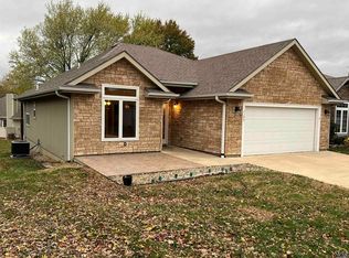 3345 SW Ventana Rd, Topeka, KS 66614