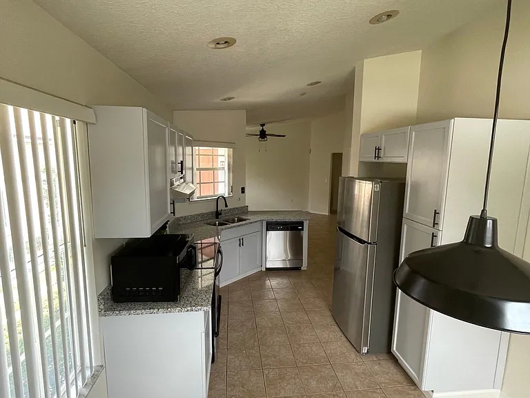 132 Burnsed Pl — Photo 15
