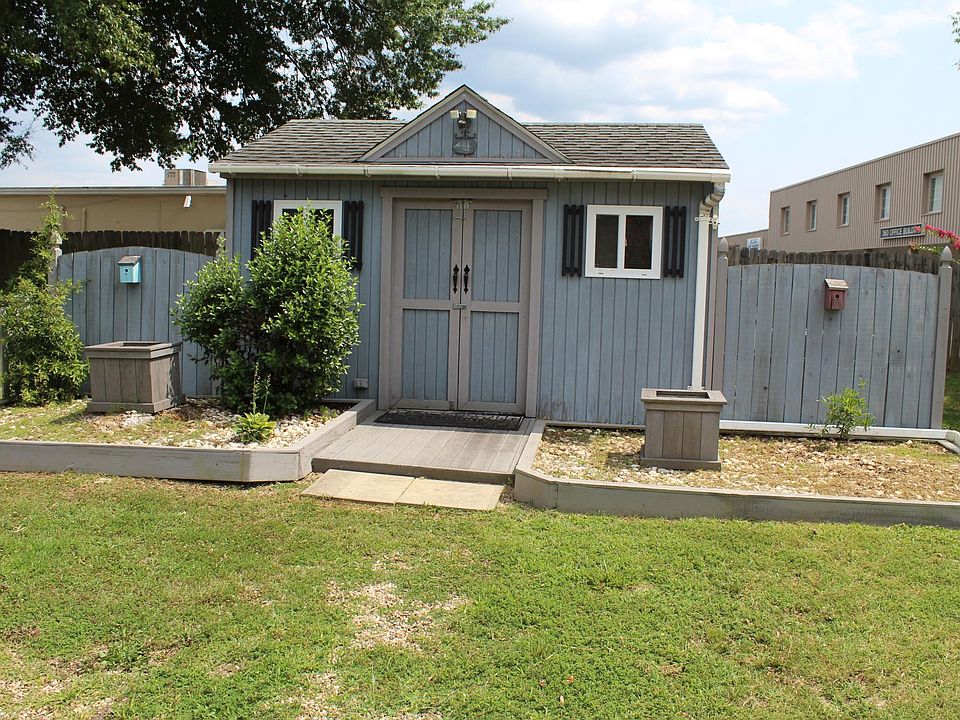 2nd image of 7201 Dell Dr